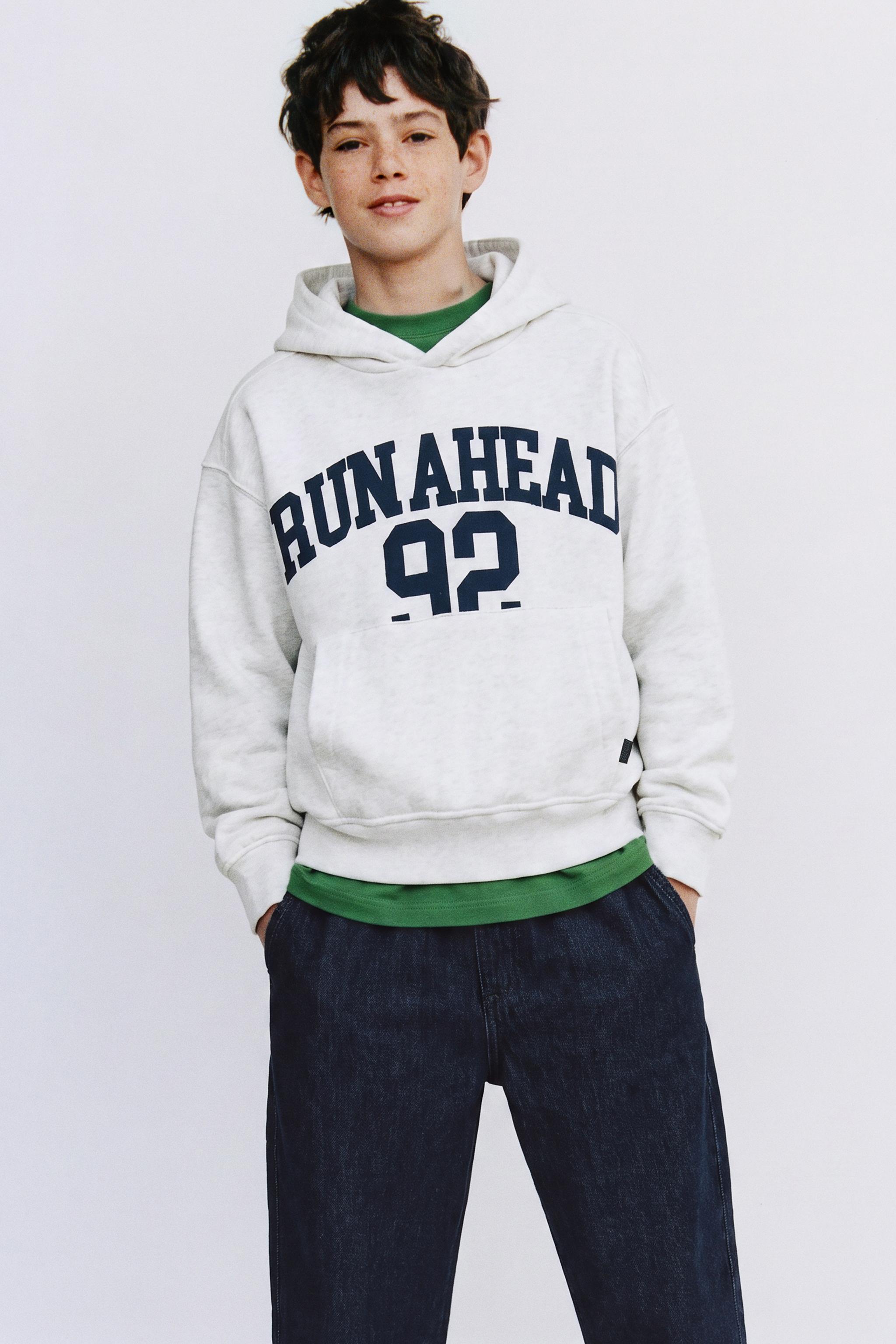 SWEAT DE JOGGING À CAPUCHE ET INSCRIPTION